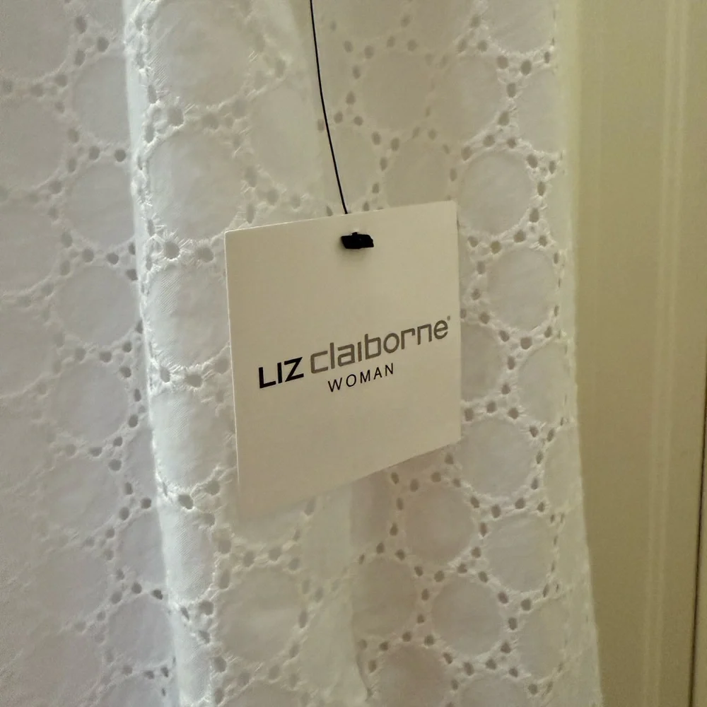 NWT Elegant White eyelet Sleeveless Dress - Picture 2 of 5